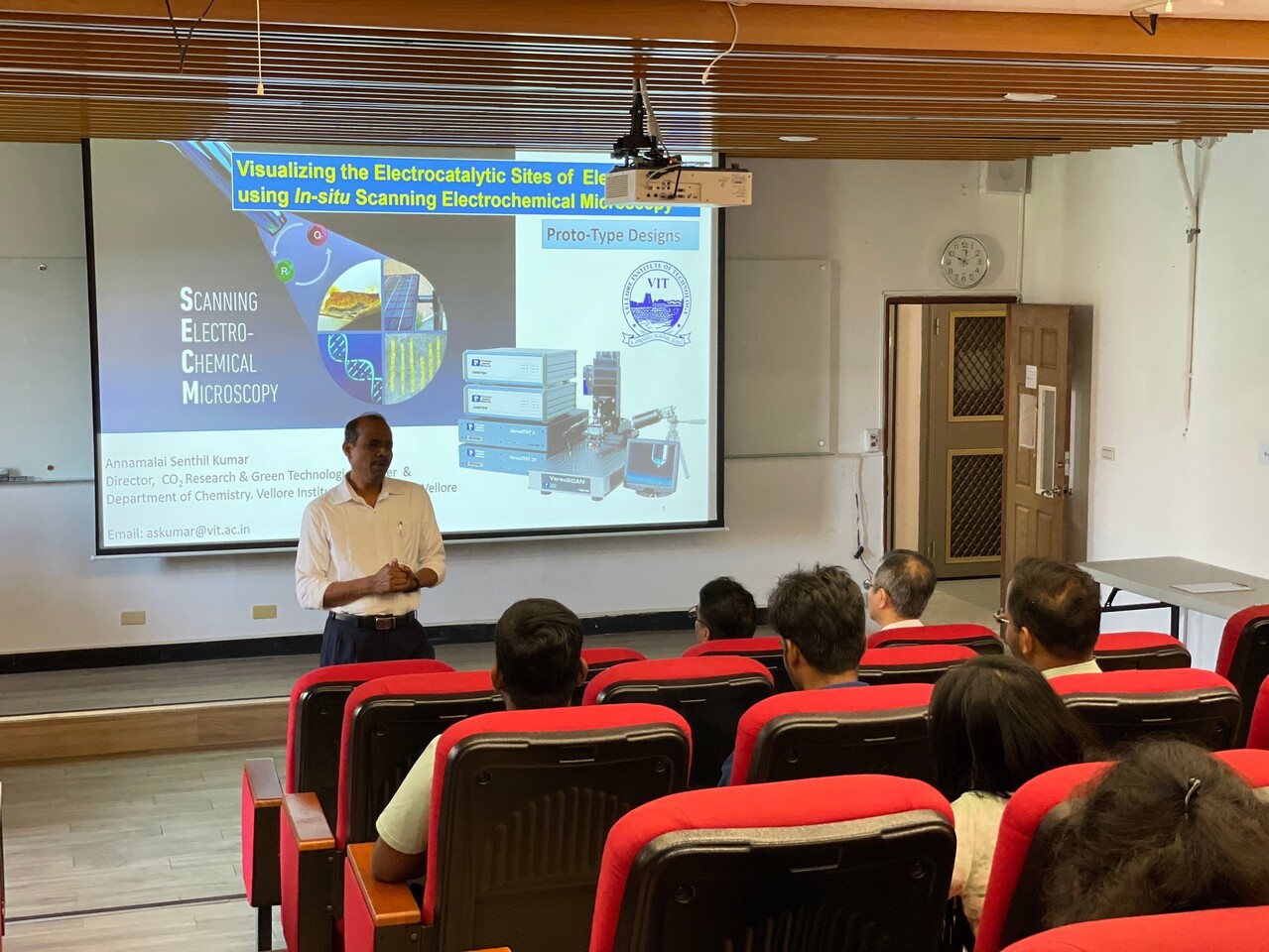 Scholar's speechImage