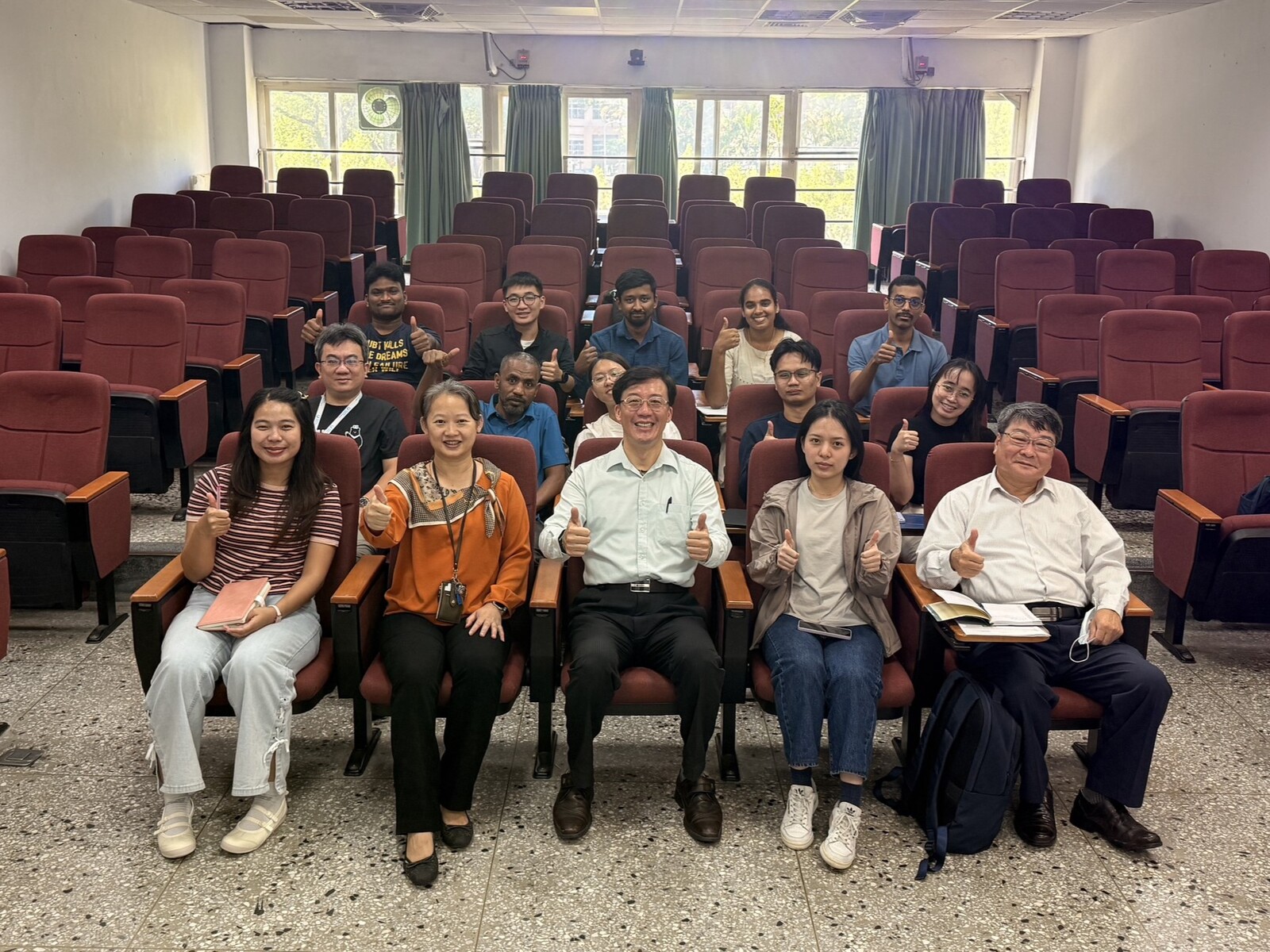 《A new chapter in the fight against cancer using nanotechnology ​​​》王惠民教授Image