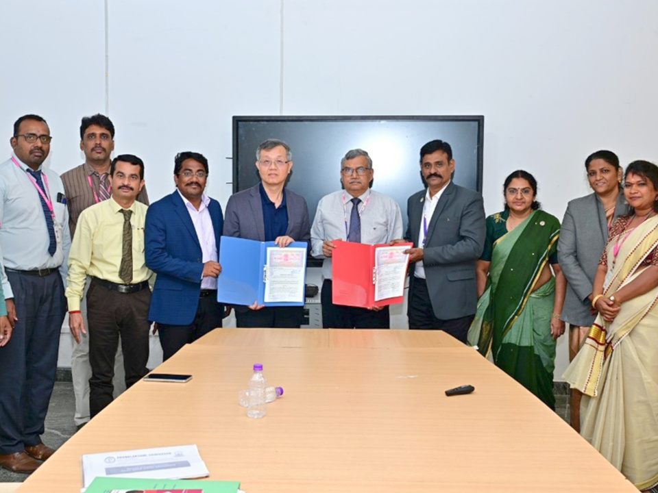 拜訪達納拉克什米斯里尼瓦桑大學（Dhanalakshmi Srinivasan University, DSU）Image