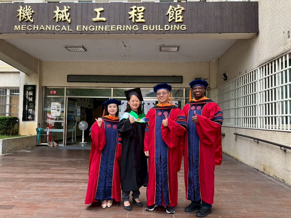 恭喜生醫暨醫材博士學程114學年度畢業生🎓Image