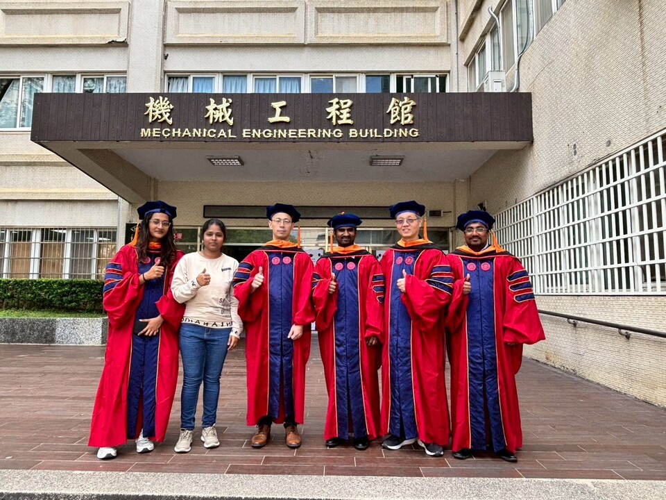 恭喜生醫暨醫材博士學程114學年度畢業生🎓圖片