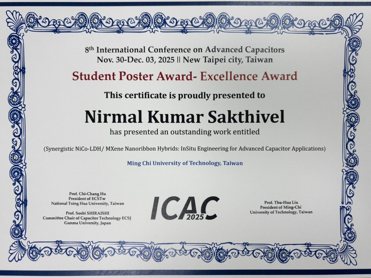 學生尼爾馬爾參加第八屆國際先進電容器研討會(ICAC2025) 榮獲 Excellence Award圖片